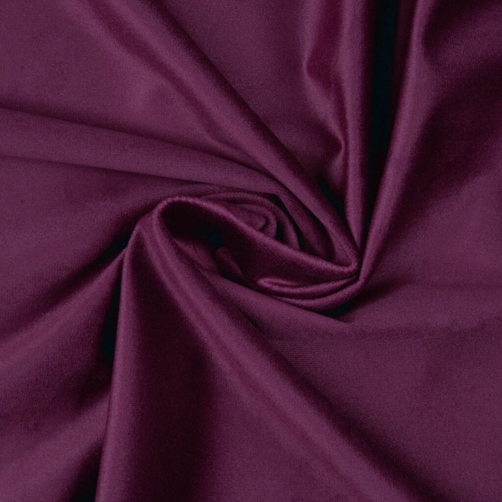 Tkanina obiciowa Royal 43 –czerwony kolor, struktura materiału